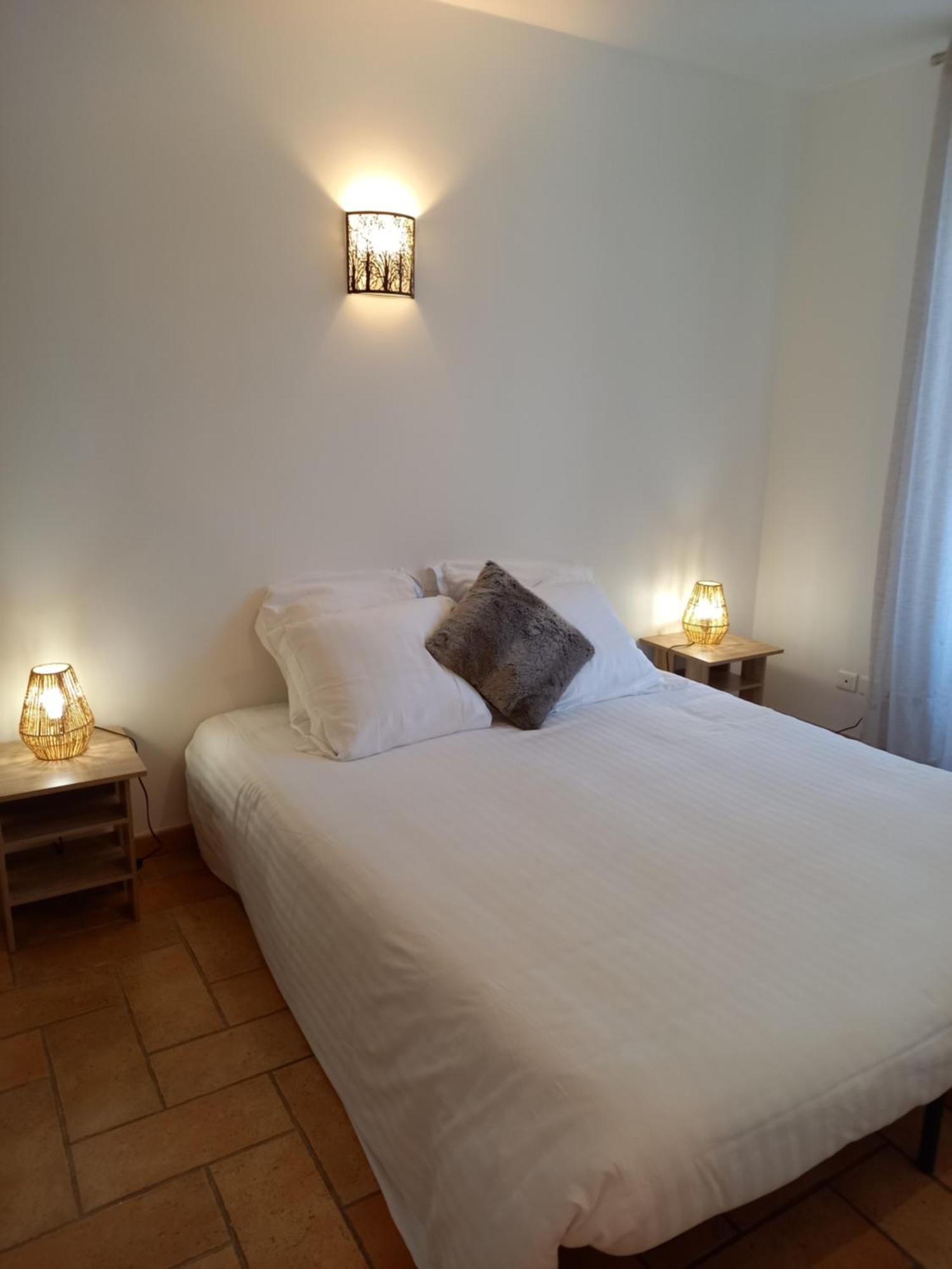 Hotel De La Halle Nolay  Kültér fotó
