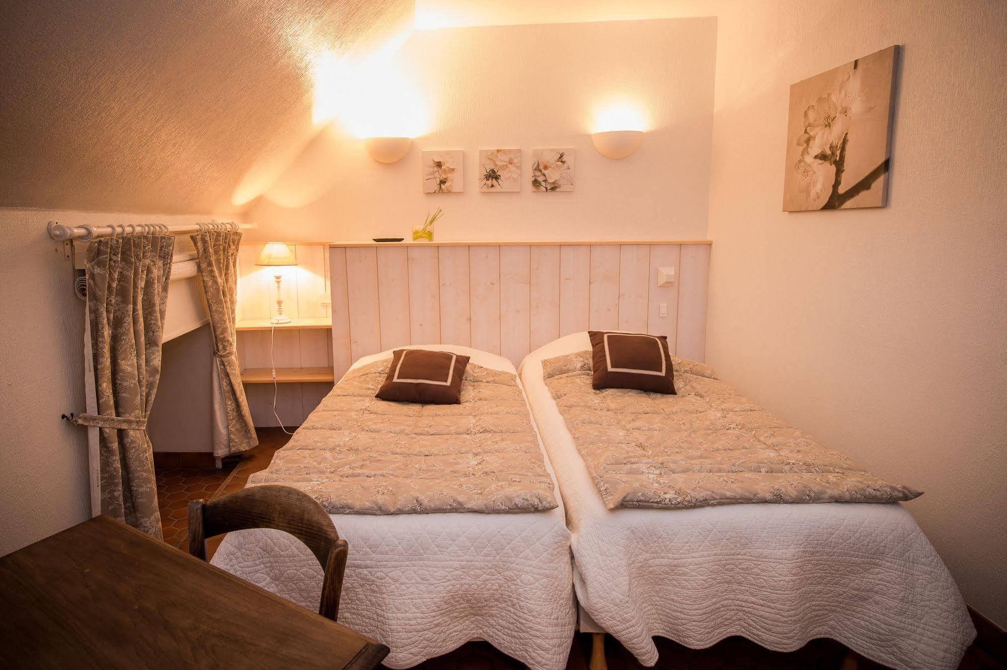 Hotel De La Halle Nolay  Kültér fotó